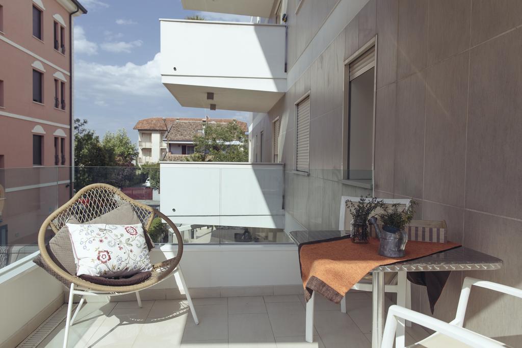 Residence Millecento Cesenatico Buitenkant foto