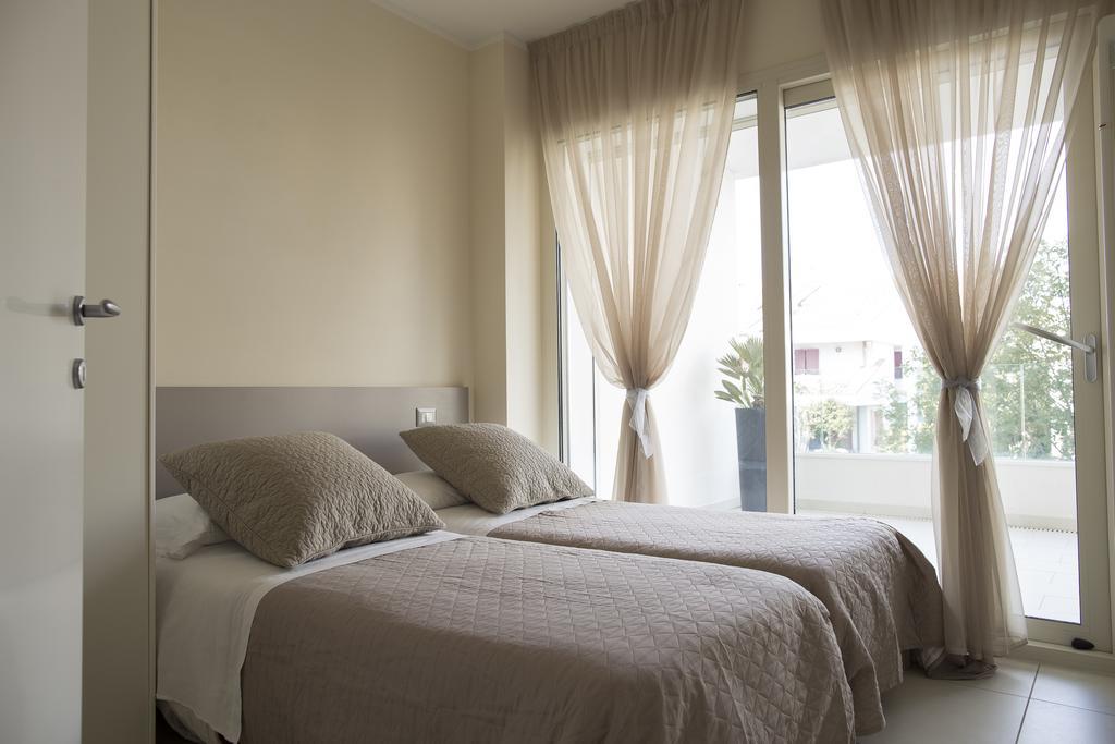 Residence Millecento Cesenatico Buitenkant foto