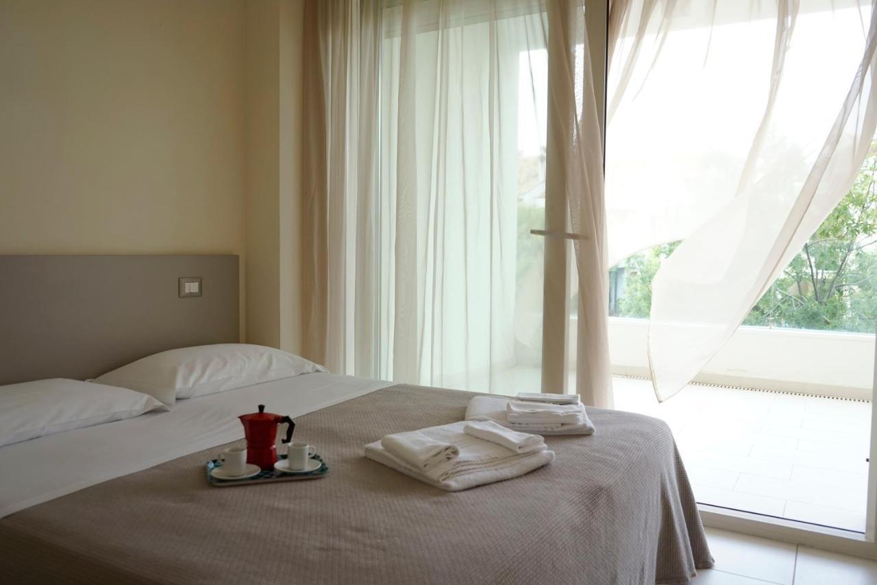 Residence Millecento Cesenatico Buitenkant foto